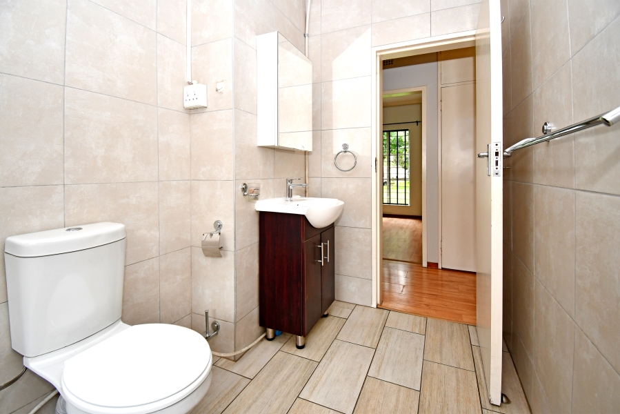 To Let 4 Bedroom Property for Rent in Woodmead Gauteng