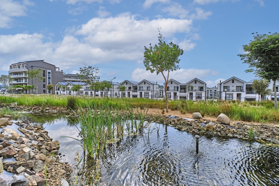 To Let 1 Bedroom Property for Rent in Waterfall Gauteng