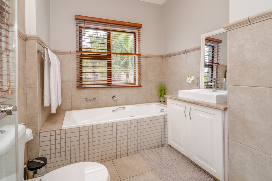 4 Bedroom Property for Sale in Morningside Gauteng