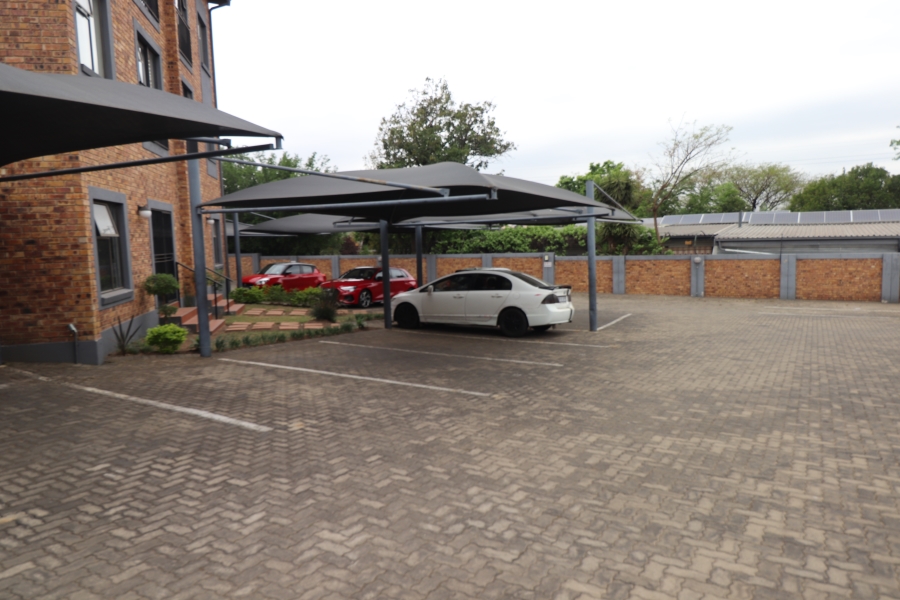 To Let 2 Bedroom Property for Rent in Birchleigh Gauteng