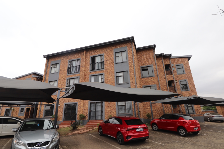 To Let 2 Bedroom Property for Rent in Birchleigh Gauteng