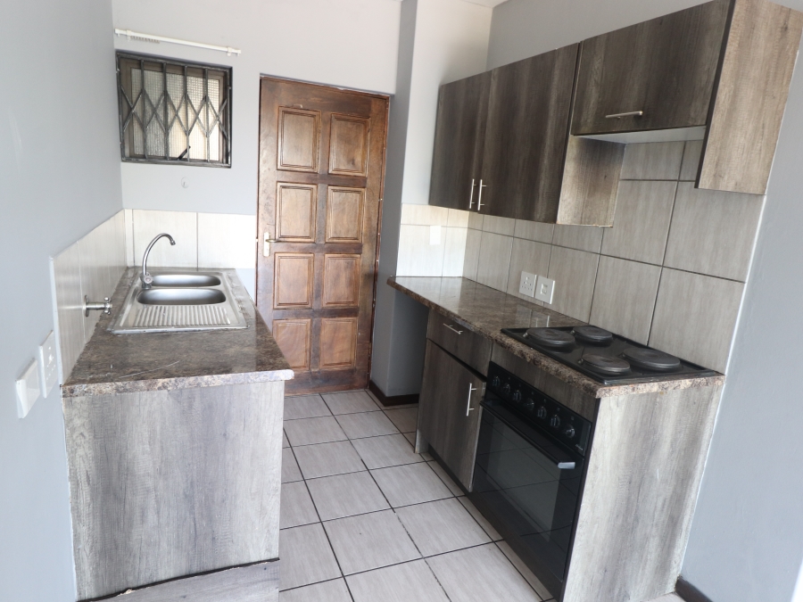 To Let 2 Bedroom Property for Rent in Birchleigh Gauteng