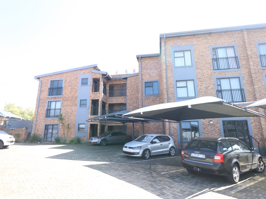 To Let 2 Bedroom Property for Rent in Birchleigh Gauteng