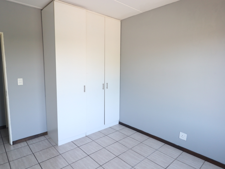 To Let 2 Bedroom Property for Rent in Birchleigh Gauteng
