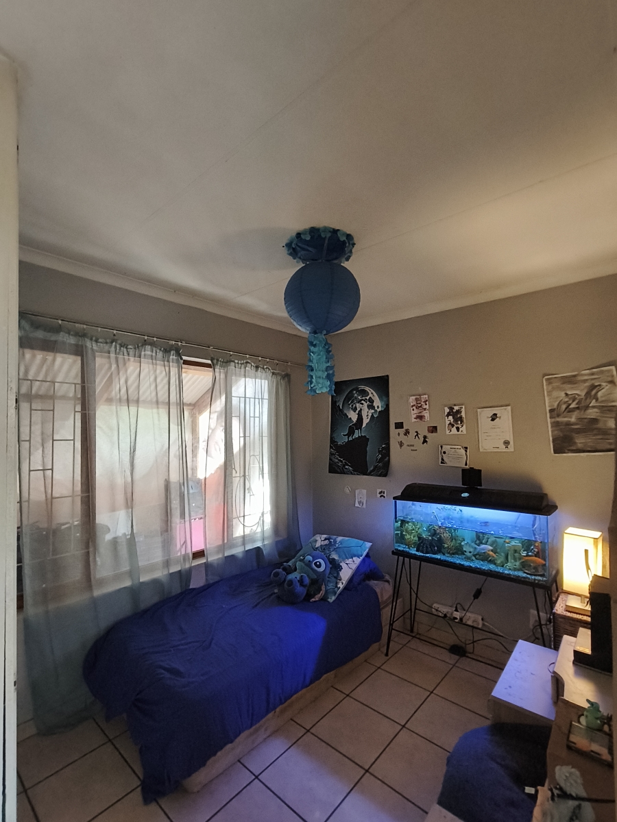 To Let 2 Bedroom Property for Rent in Weltevreden Park Gauteng