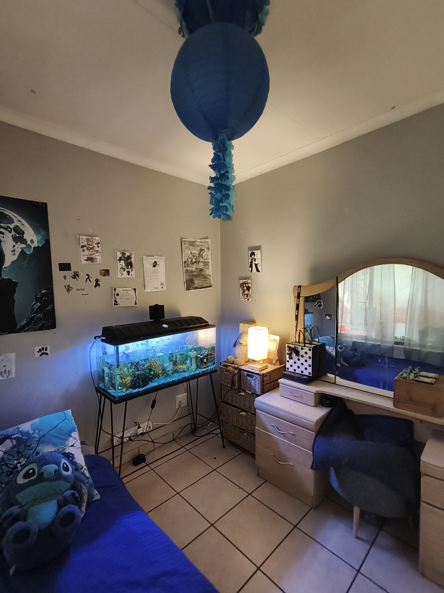 To Let 2 Bedroom Property for Rent in Weltevreden Park Gauteng