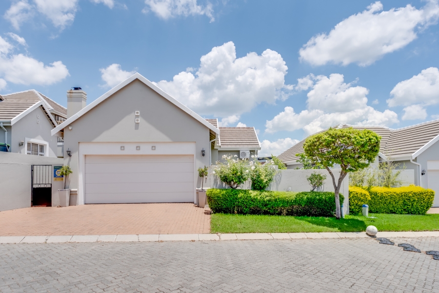 3 Bedroom Property for Sale in Broadacres Gauteng