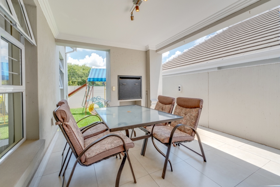 3 Bedroom Property for Sale in Broadacres Gauteng