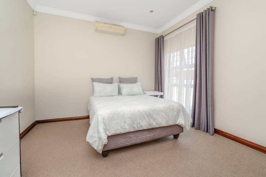 3 Bedroom Property for Sale in Broadacres Gauteng