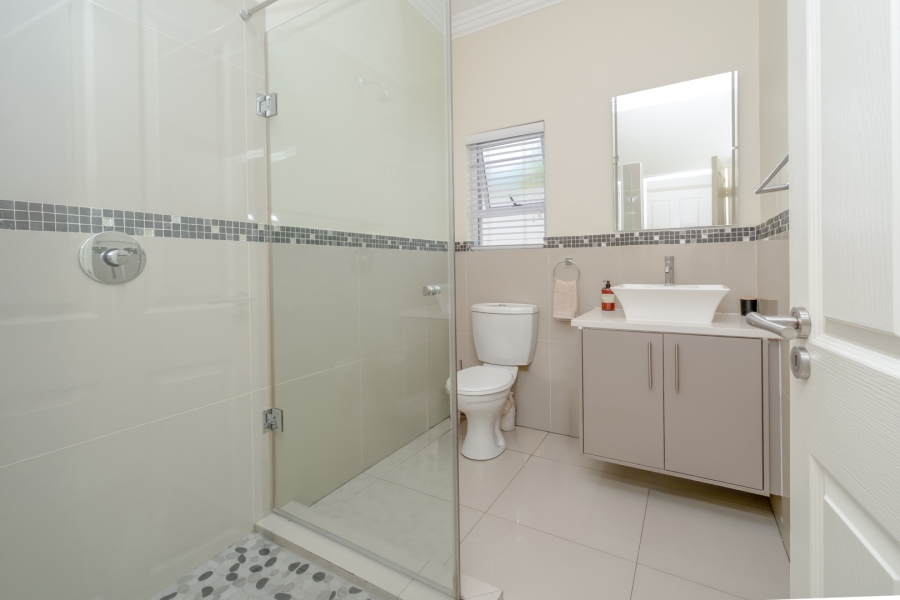 3 Bedroom Property for Sale in Broadacres Gauteng