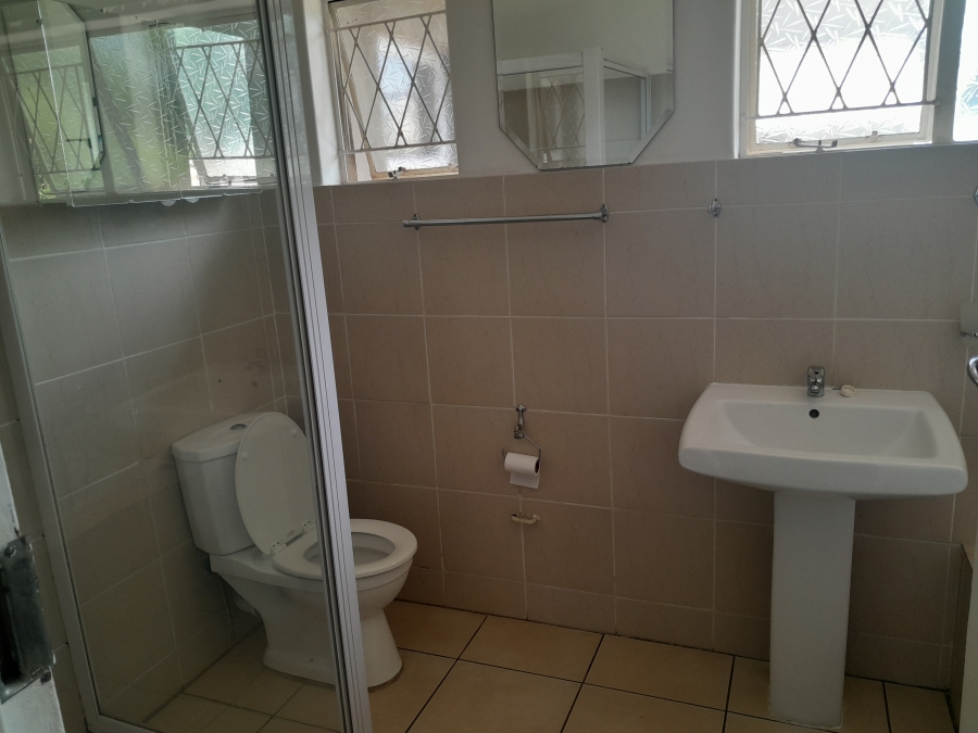 To Let 3 Bedroom Property for Rent in Brackendowns Gauteng