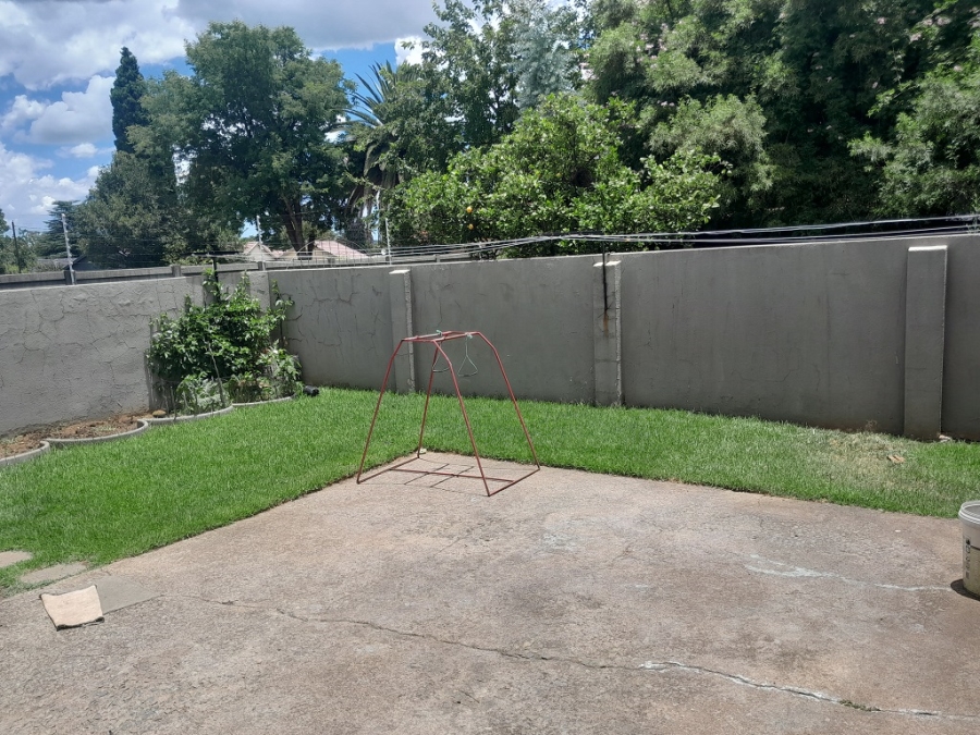 To Let 3 Bedroom Property for Rent in Brackendowns Gauteng