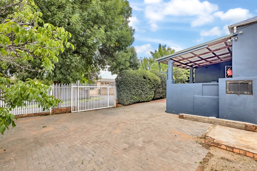 7 Bedroom Property for Sale in Auckland Park Gauteng