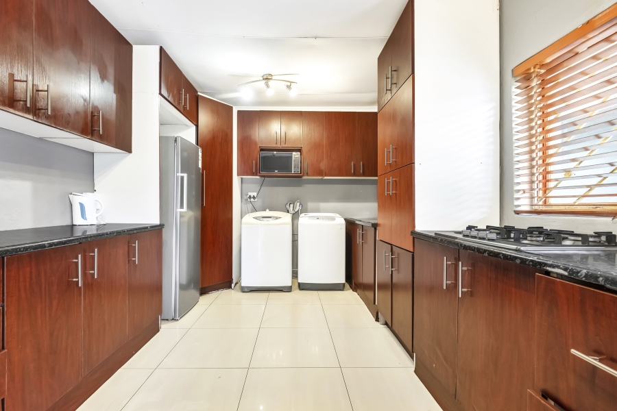 7 Bedroom Property for Sale in Auckland Park Gauteng