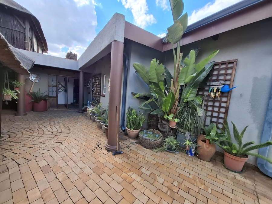 3 Bedroom Property for Sale in Dal Fouche Gauteng