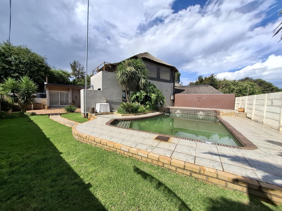 3 Bedroom Property for Sale in Dal Fouche Gauteng