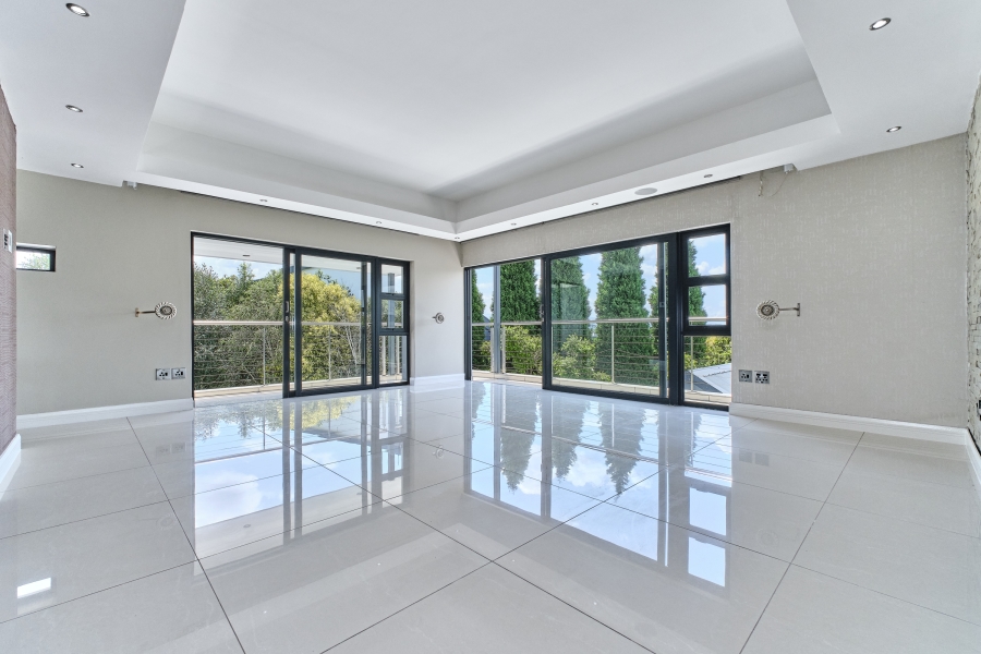 To Let 4 Bedroom Property for Rent in Waterfall Country Estate Gauteng