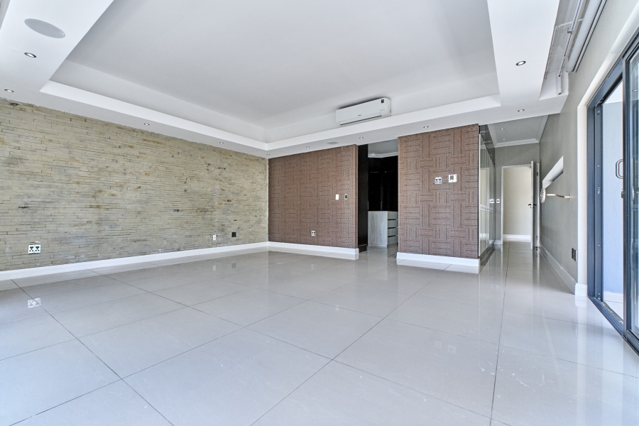 To Let 4 Bedroom Property for Rent in Waterfall Country Estate Gauteng