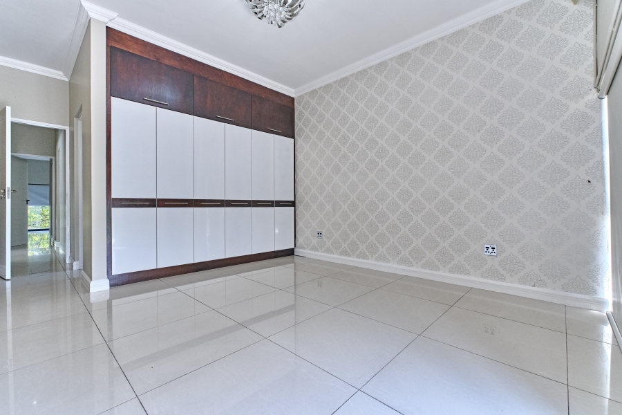 To Let 4 Bedroom Property for Rent in Waterfall Country Estate Gauteng