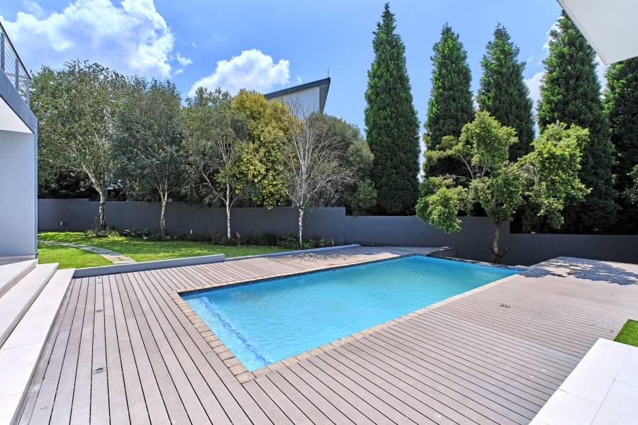 To Let 4 Bedroom Property for Rent in Waterfall Country Estate Gauteng