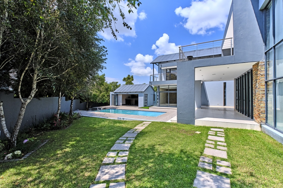 To Let 4 Bedroom Property for Rent in Waterfall Country Estate Gauteng