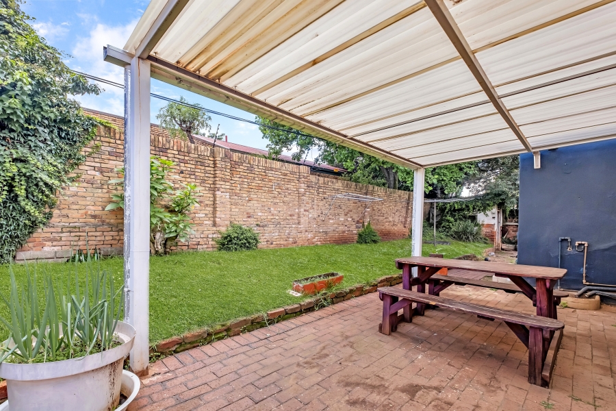 6 Bedroom Property for Sale in Auckland Park Gauteng