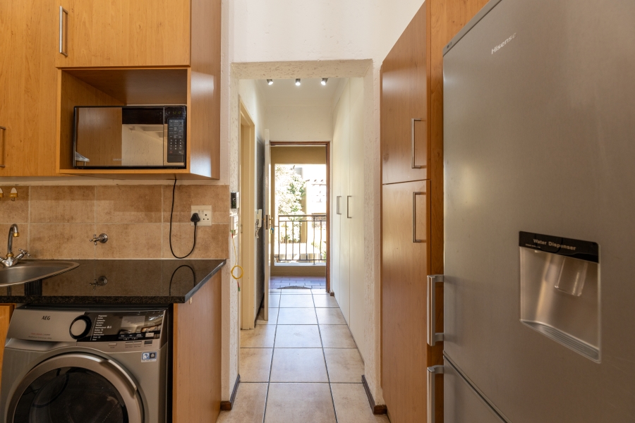 To Let 1 Bedroom Property for Rent in Lonehill Gauteng