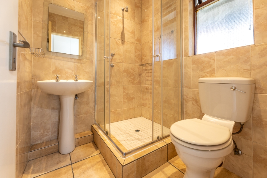 To Let 1 Bedroom Property for Rent in Lonehill Gauteng