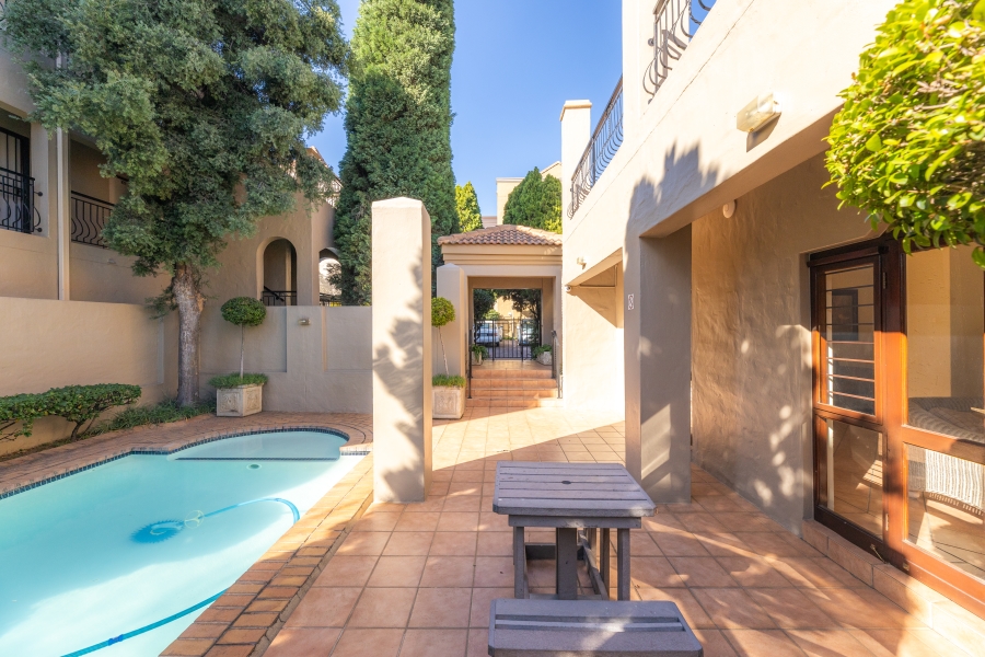 To Let 1 Bedroom Property for Rent in Lonehill Gauteng