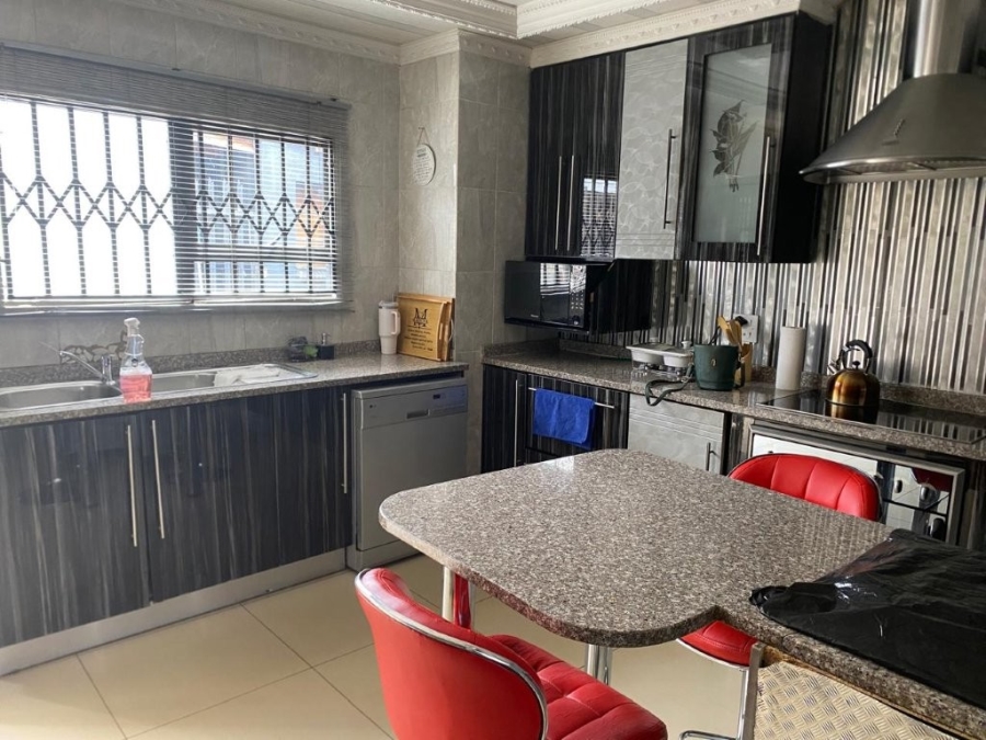 2 Bedroom Property for Sale in Tsakane Gauteng