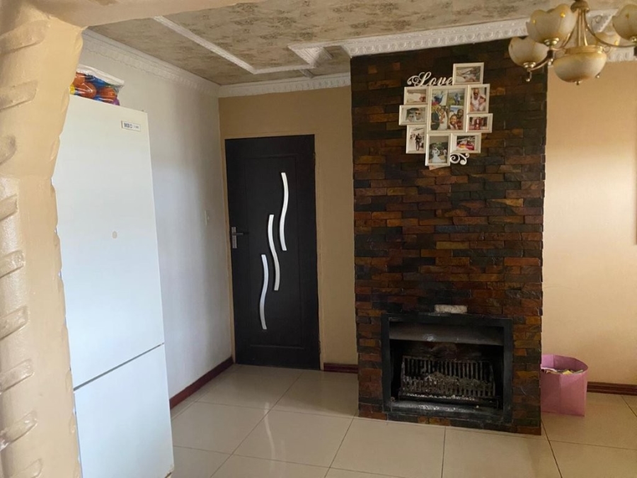 2 Bedroom Property for Sale in Tsakane Gauteng
