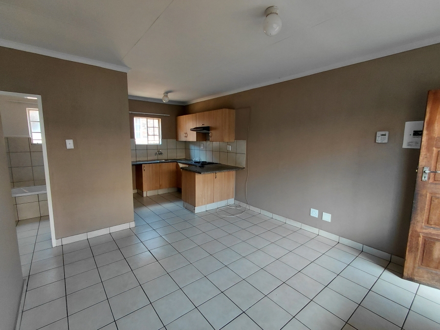 To Let 2 Bedroom Property for Rent in Kempton Park Central Gauteng