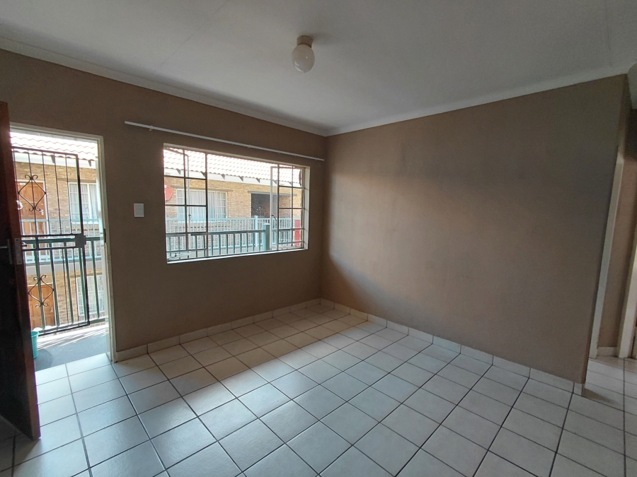 To Let 2 Bedroom Property for Rent in Kempton Park Central Gauteng