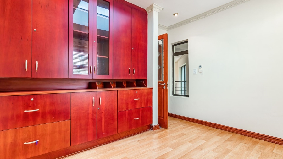 4 Bedroom Property for Sale in Savannah Hills Estate Gauteng