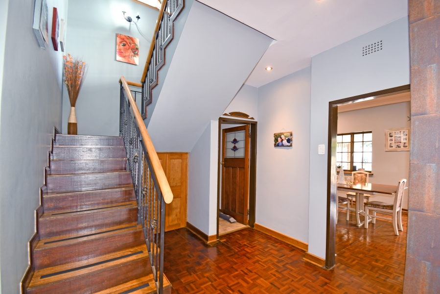 5 Bedroom Property for Sale in Craighall Park Gauteng