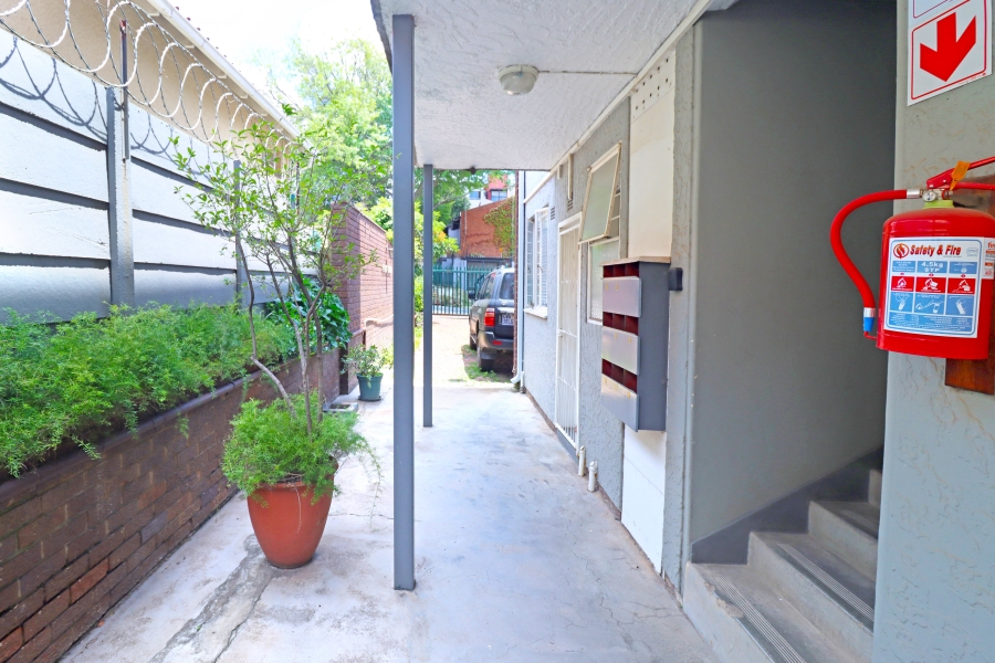 1 Bedroom Property for Sale in Blairgowrie Gauteng