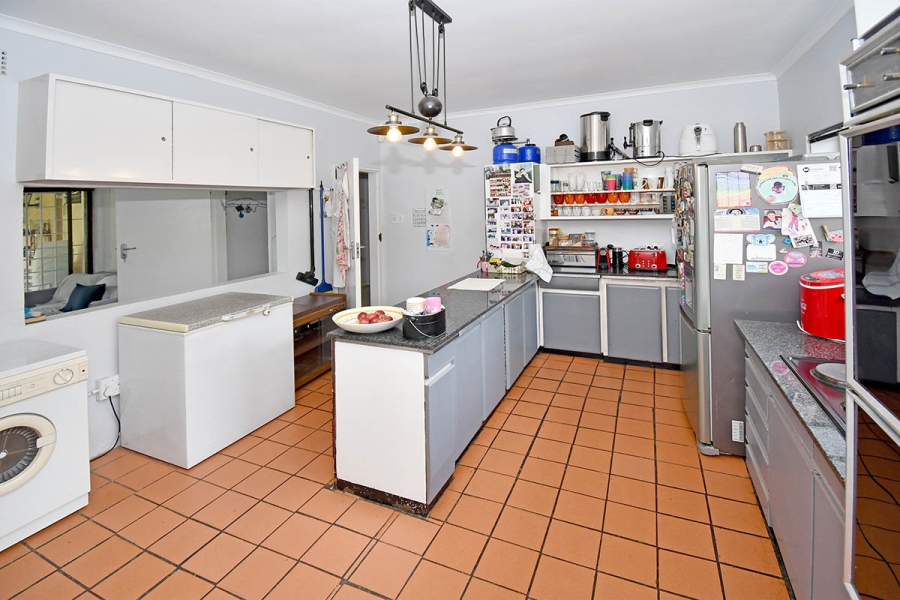 5 Bedroom Property for Sale in Fairmount Gauteng