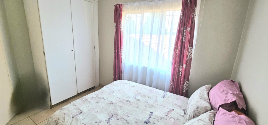 2 Bedroom Property for Sale in Die Hoewes Gauteng