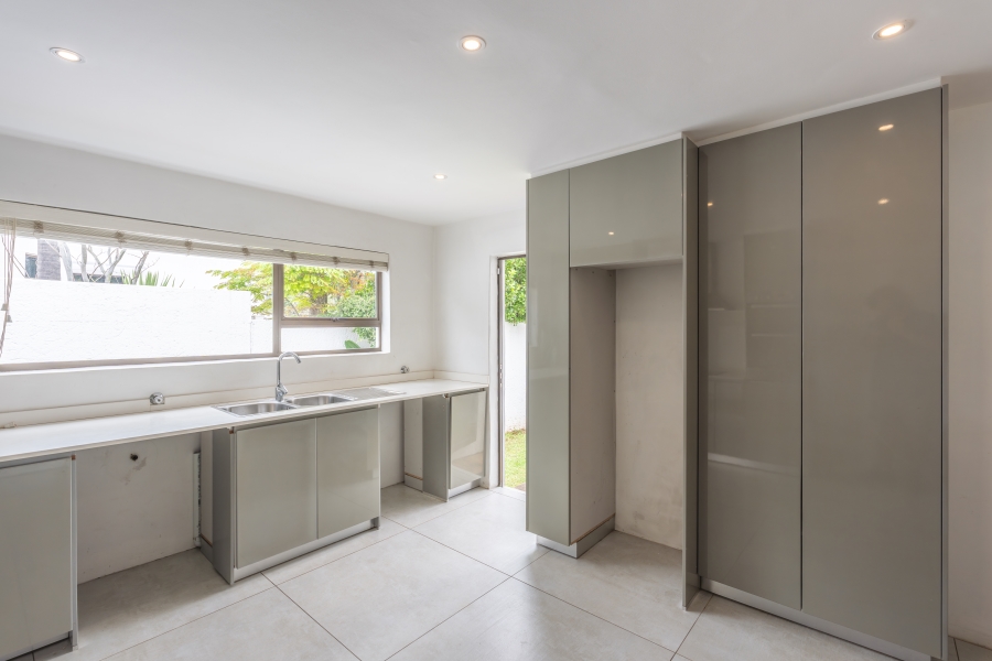 To Let 2 Bedroom Property for Rent in River Club Gauteng