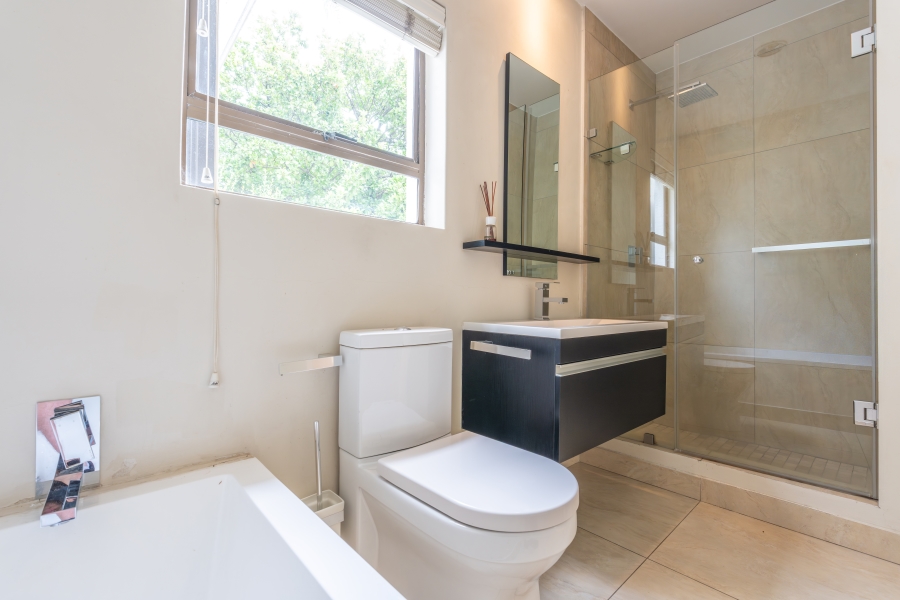 To Let 2 Bedroom Property for Rent in River Club Gauteng