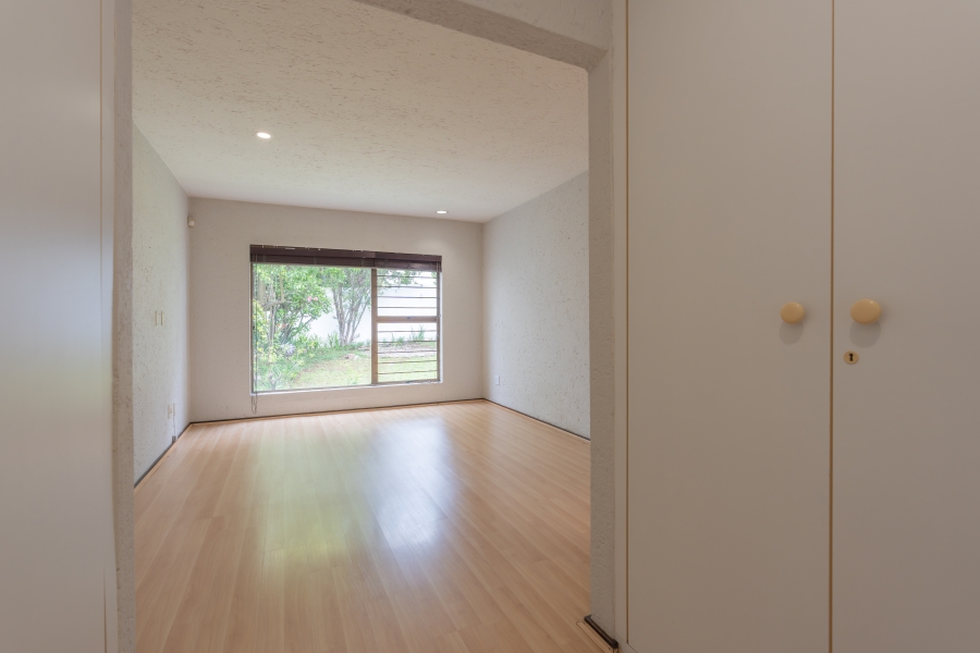 To Let 2 Bedroom Property for Rent in River Club Gauteng