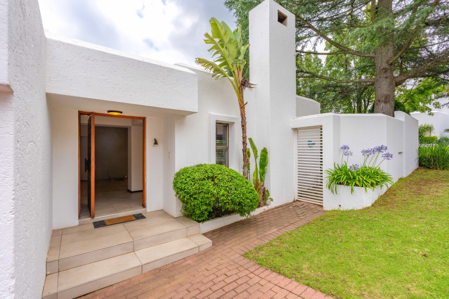 To Let 2 Bedroom Property for Rent in River Club Gauteng