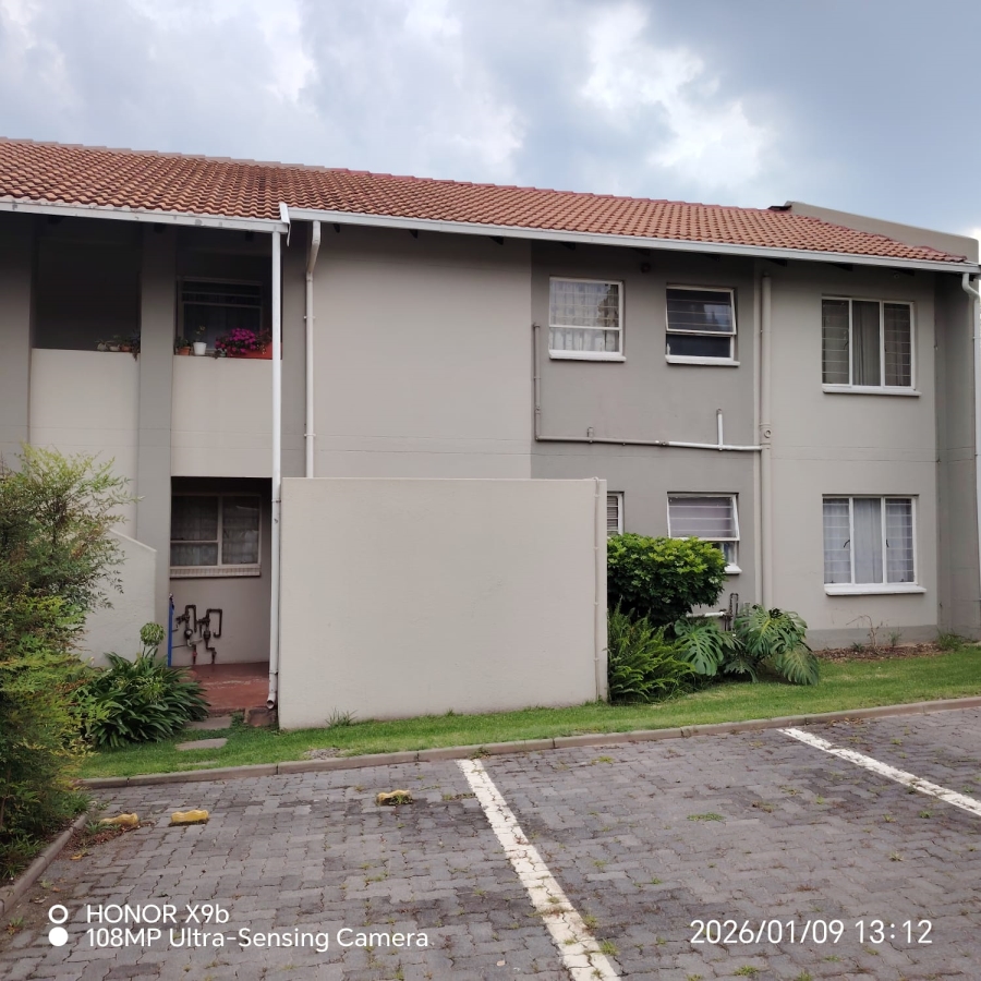 2 Bedroom Property for Sale in Vorna Valley Gauteng