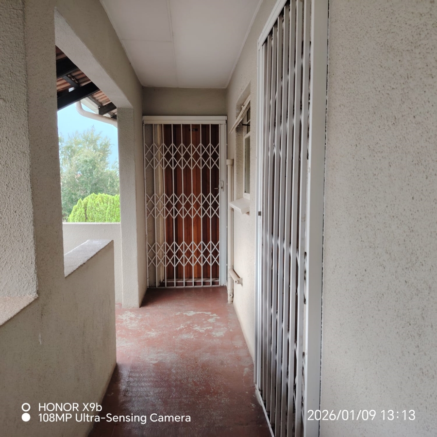 2 Bedroom Property for Sale in Vorna Valley Gauteng