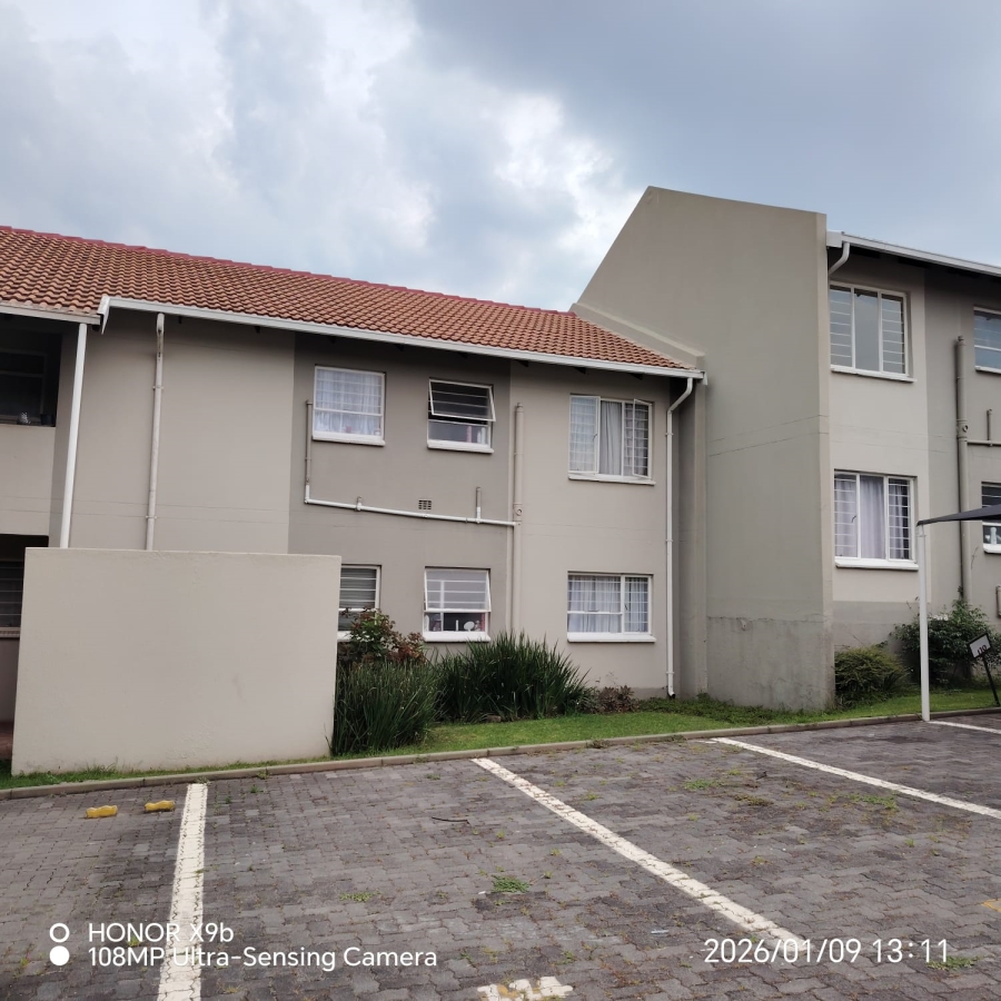 2 Bedroom Property for Sale in Vorna Valley Gauteng