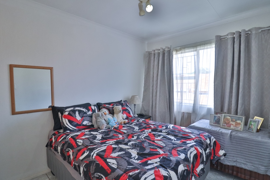 2 Bedroom Property for Sale in Vorna Valley Gauteng
