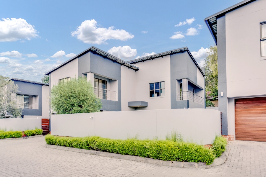 4 Bedroom Property for Sale in Bryanston Gauteng