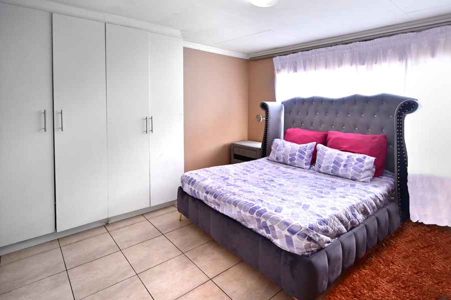 3 Bedroom Property for Sale in Noordwyk Gauteng