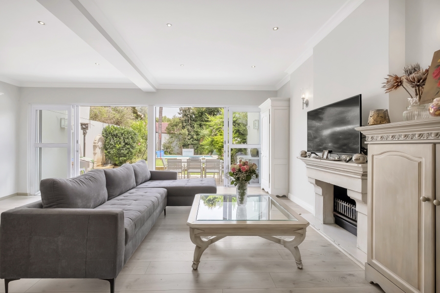 3 Bedroom Property for Sale in Atholl Gauteng