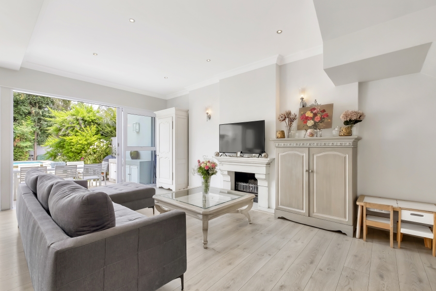 3 Bedroom Property for Sale in Atholl Gauteng